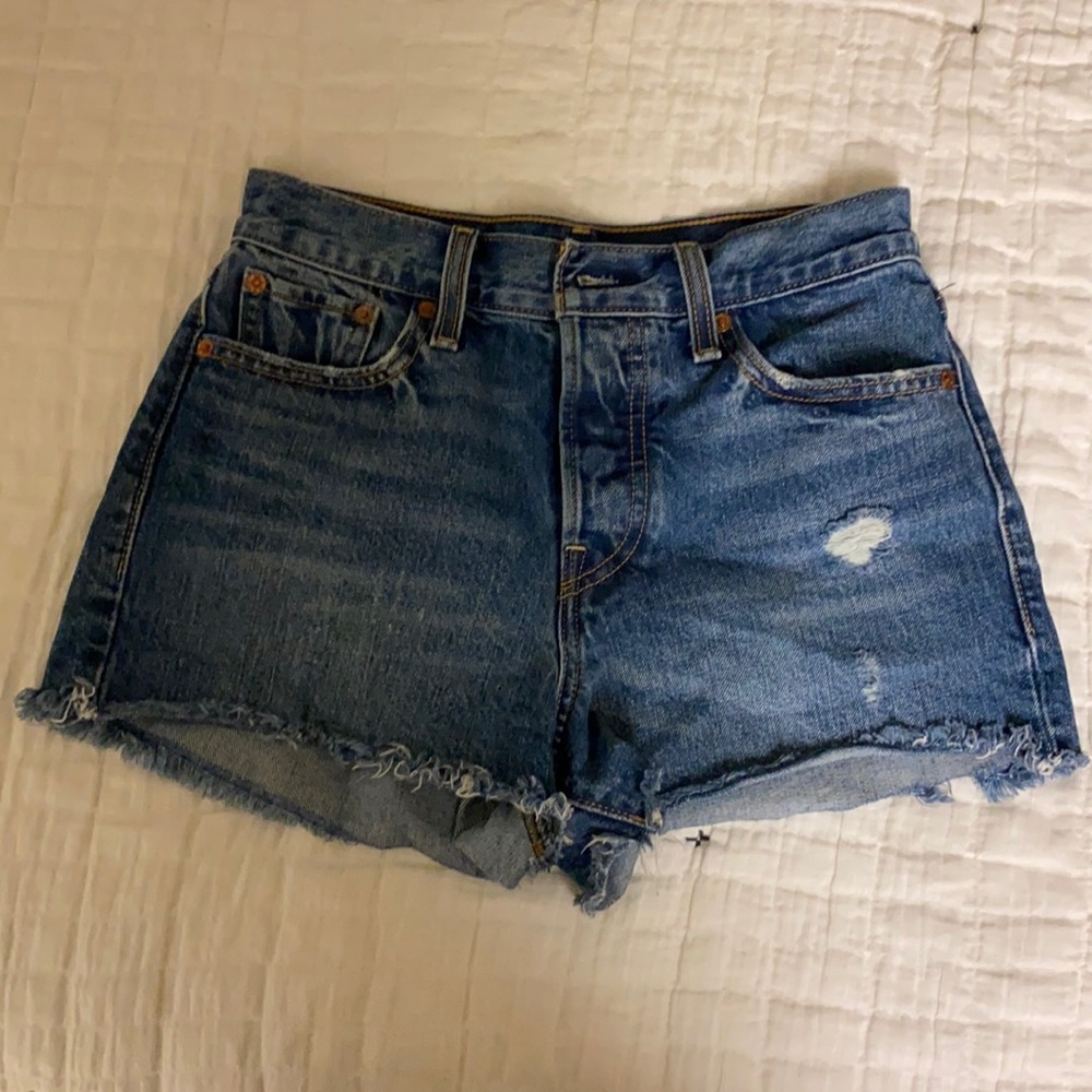 Levi’s 501 Jean Shorts Size 26